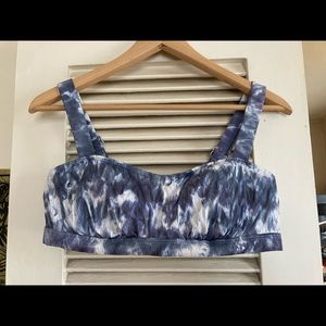 Athleta •  Bikini Top 36B/C